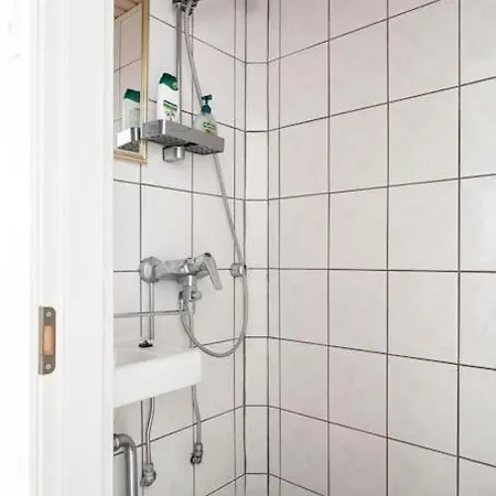 Cosy Studio, Perfect Location, Value For Money *