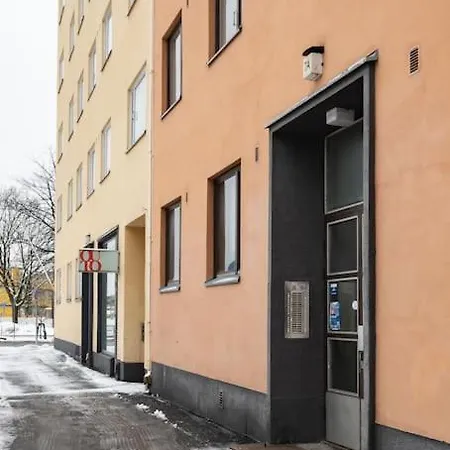 Cosy Studio, Perfect Location, Value For Money Helsinki