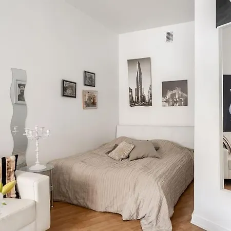 Cosy Studio, Perfect Location, Value For Money